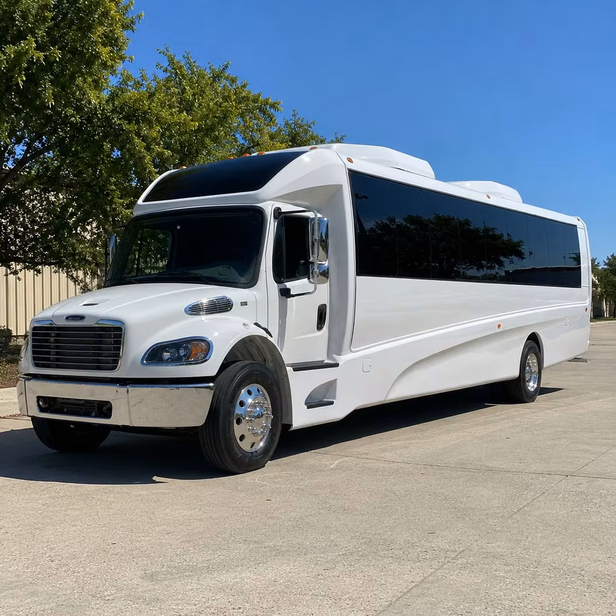sports team sporting event bus rentals in jurupa valley